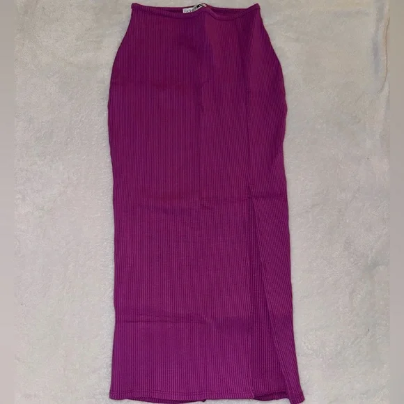 Fashion Nova Sadie Snatched Skirt Set - Picture 4 of 4